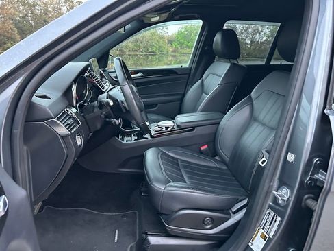 Used 2019 Mercedes-Benz GLE 400 4MATIC image 14