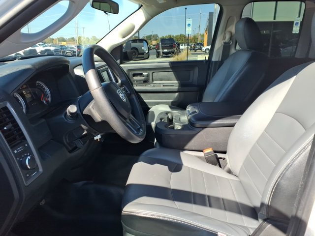 Used 2022 RAM 1500 Tradesman w/ Chrome Appearance Group RWD image 23