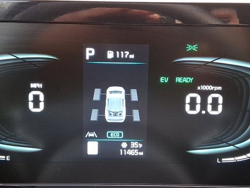 Used 2023 Kia Sportage LX image 19