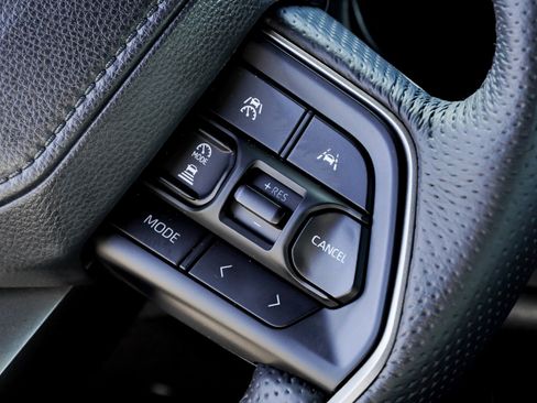 Certified 2025 Toyota Tacoma TRD Sport AWD/4WD image 33