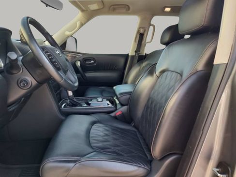 Used 2022 Nissan Armada Platinum w/ Captain's Chairs Package RWD image 27