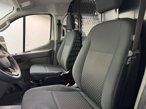 Used 2023 Ford Transit 250 Low Roof AWD w/ Exterior Upgrade Package image 10