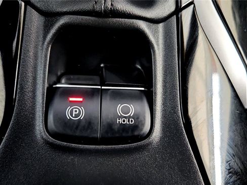 Certified 2022 Toyota Corolla SE image 34