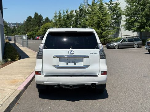 Used 2014 Lexus GX 460 w/ Premium Package AWD/4WD image 5