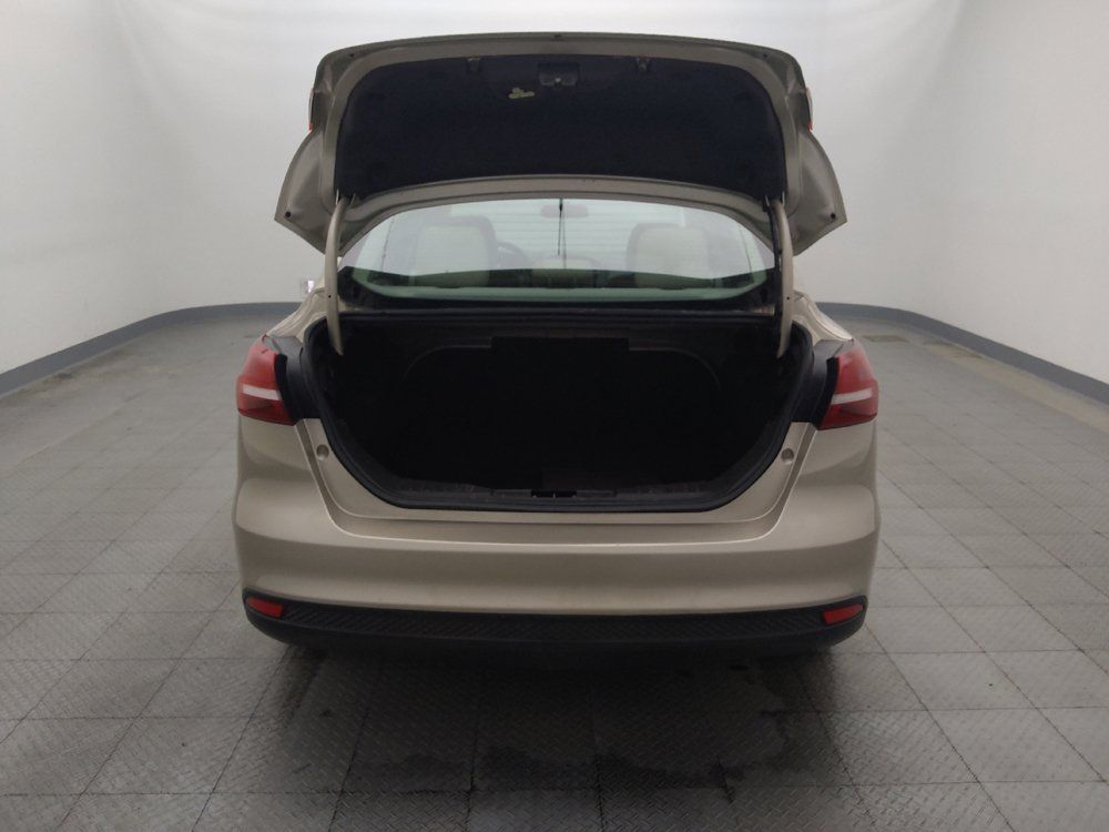 Used 2018 Ford Focus SE FWD image 29