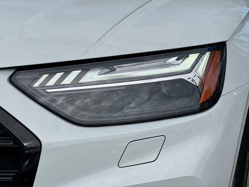 Used 2021 Audi Q5 e Prestige w/ Prestige Package image 38