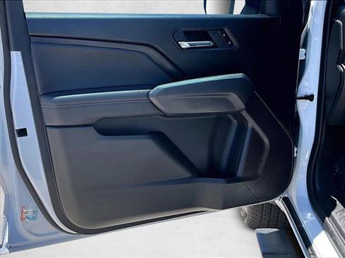 Used 2023 Chevrolet Colorado LT w/ LT Convenience Package RWD image 17