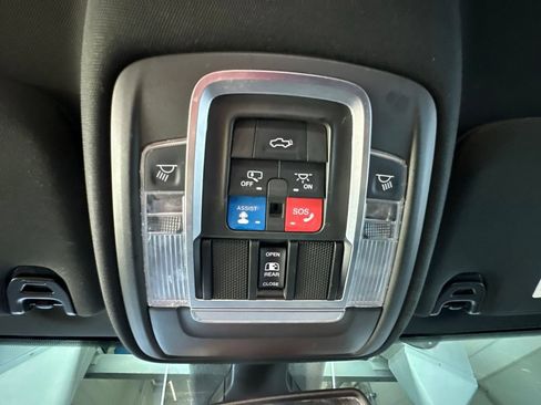 Used 2020 RAM 2500 Laramie w/ Night Edition AWD/4WD image 39