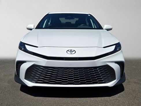 Certified 2025 Toyota Camry SE FWD image 10