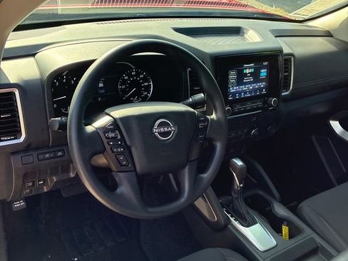 Used 2023 Nissan Frontier SV w/ Tow Package AWD/4WD image 16