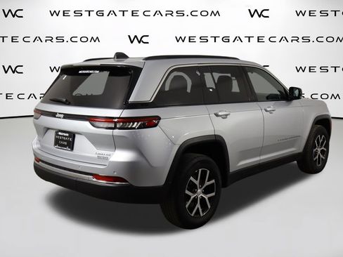 Used 2025 Jeep Grand Cherokee Limited AWD/4WD image 58