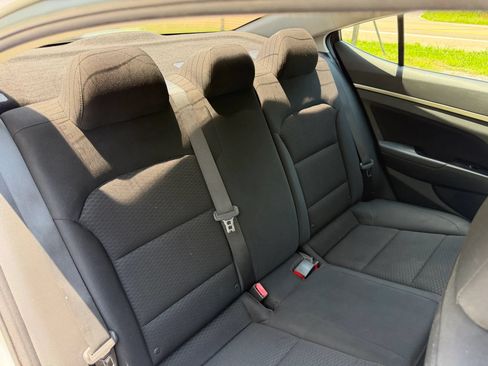Used 2020 Hyundai Elantra SEL w/ Cargo Package (C1) FWD image 22