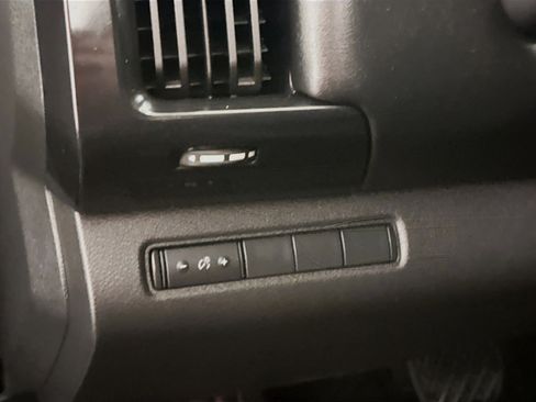 Used 2024 Nissan Pathfinder S w/ Cargo Package image 17