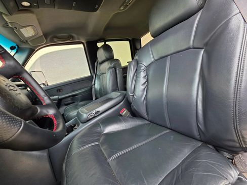 Used 2001 Chevrolet Silverado 2500 LS RWD image 10