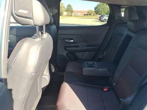 New 2026 Nissan Kicks SR image 34