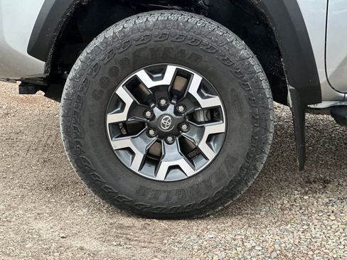 Used 2023 Toyota Tacoma TRD Off-Road image 35