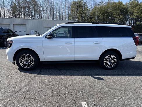 Used 2025 Ford Expedition Max Active image 4