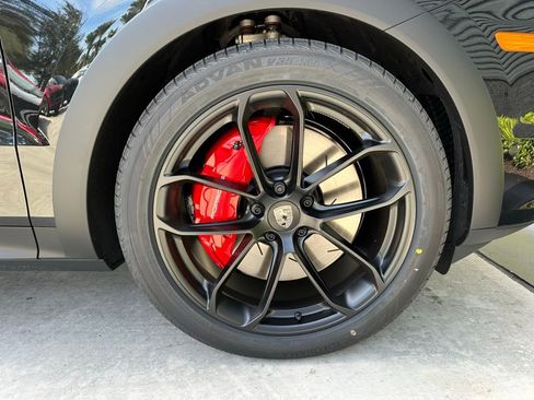 Used 2026 Porsche Cayenne Turbo image 45