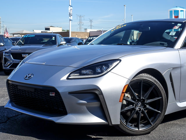 Used 2024 Toyota GR86 Premium RWD image 2