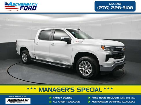 Used 2025 Chevrolet Silverado 1500 LT image 1