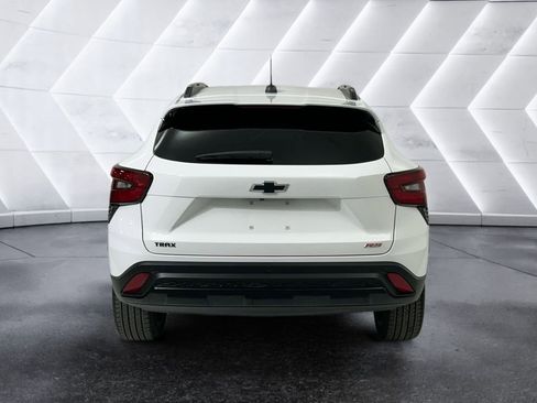 Used 2024 Chevrolet Trax RS w/ Driver Confidence Package image 5