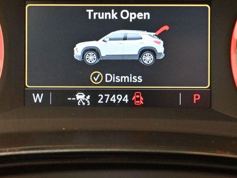 Used 2023 Chevrolet TrailBlazer RS w/ Sun and Liftgate Package FWD image 19