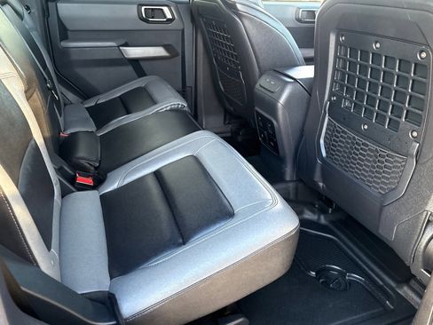 Used 2023 Ford Bronco Black Diamond w/ Sasquatch Package image 42