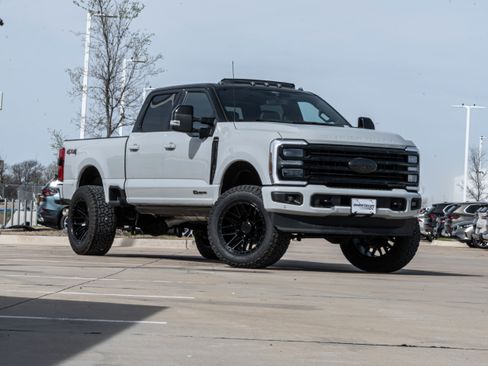 Used 2025 Ford F250 Platinum AWD/4WD image 45