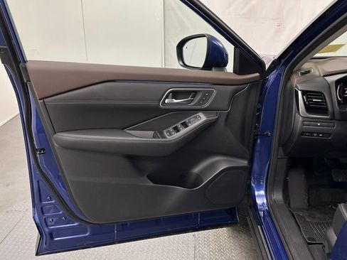 Certified 2023 Nissan Rogue Platinum AWD/4WD image 21