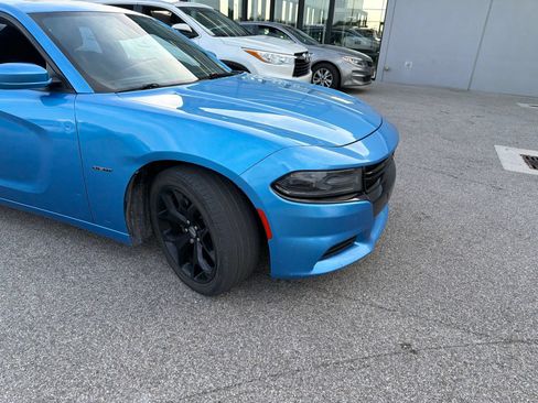 Used 2015 Dodge Charger R/T RWD image 2