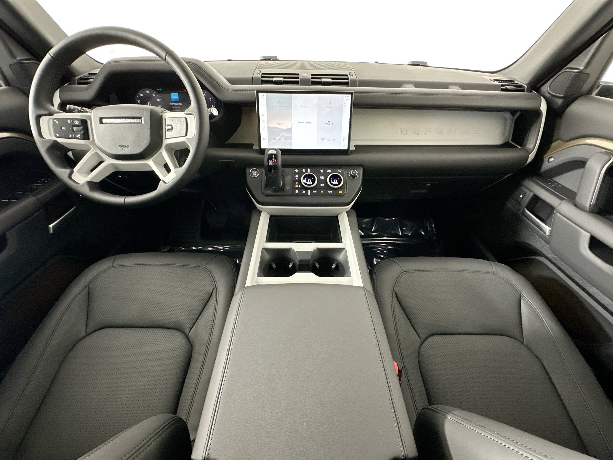 Certified 2025 Land Rover Defender 110 S AWD/4WD image 21