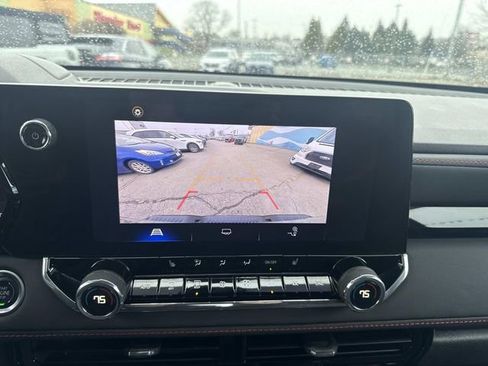 Used 2024 Chevrolet Colorado Z71 image 24