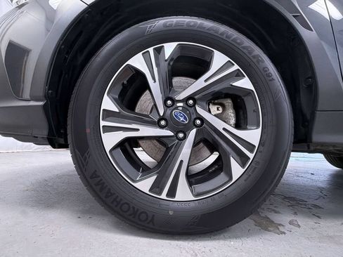 Used 2025 Subaru Crosstrek 2.5i Premium AWD/4WD image 16