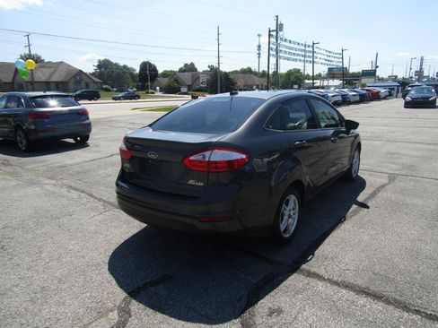 Used 2019 Ford Fiesta SE FWD image 8