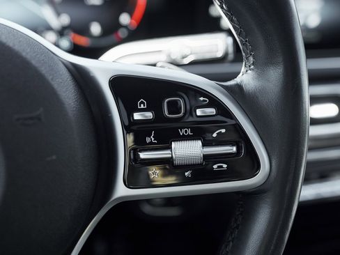 Used 2020 Mercedes-Benz GLE 350 4MATIC image 50