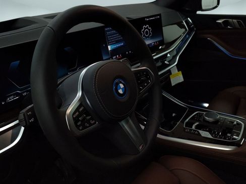 New 2026 BMW X5 xDrive50e w/ M Sport Package image 19