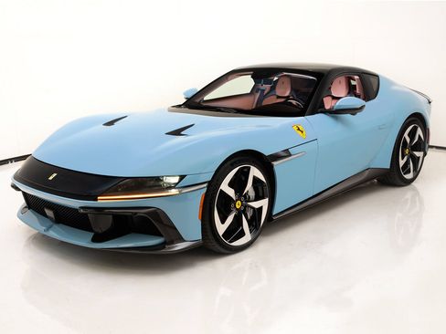 Certified 2025 Ferrari 12Cilindri RWD image 5