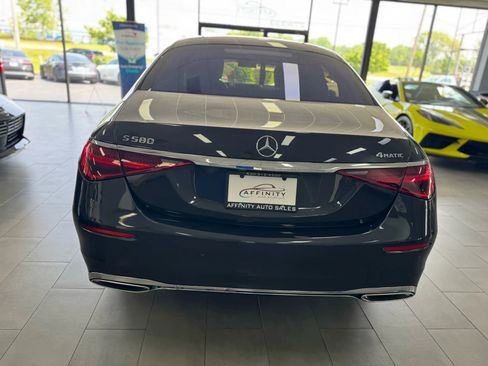Used 2022 Mercedes-Benz S 580 4MATIC Sedan image 4