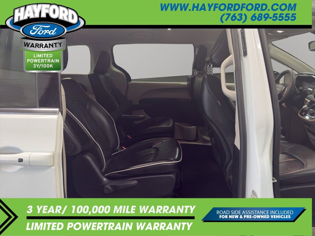 Used 2024 Chrysler Pacifica Limited FWD image 21
