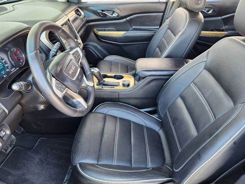 Used 2017 GMC Acadia Denali image 13