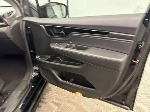 Used 2023 Honda Odyssey Elite image 16