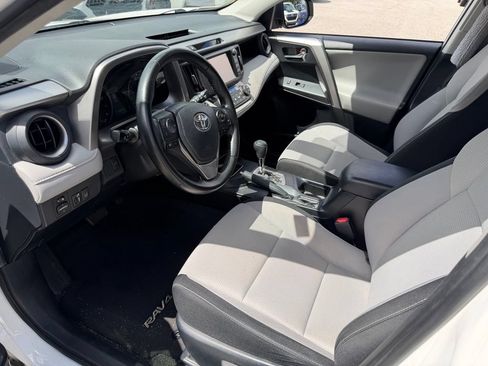 Used 2017 Toyota RAV4 XLE FWD image 25