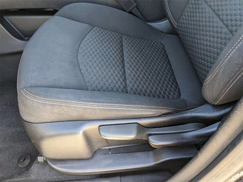 Used 2018 GMC Terrain SLE image 22