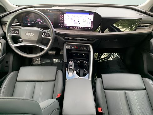 Certified 2025 Audi Q5 Premium Plus AWD/4WD image 35