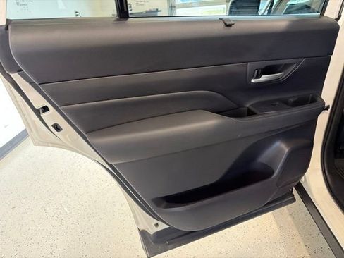 Used 2024 Toyota Grand Highlander AWD image 47