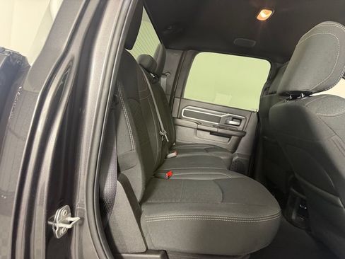 Certified 2025 RAM 2500 Big Horn AWD/4WD image 30