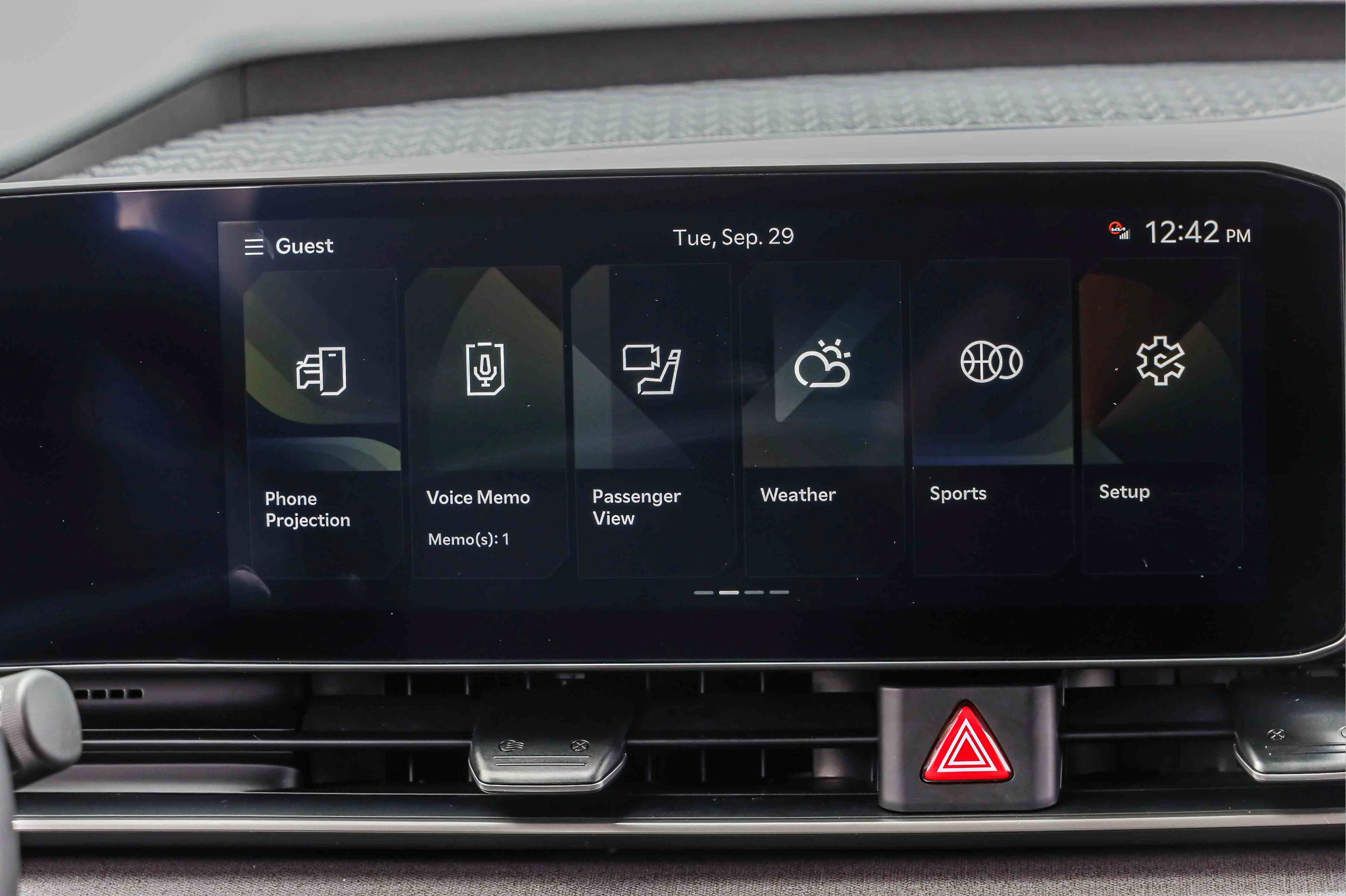 Used 2026 Kia Carnival EX FWD image 11