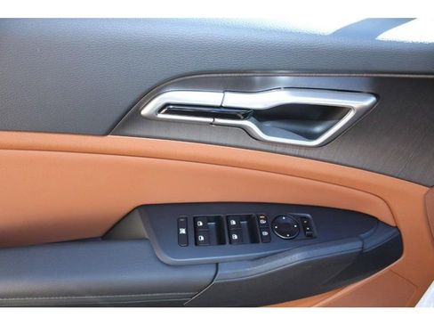 Used 2026 Kia Sportage X-Line w/ X-Line Premium Package image 18