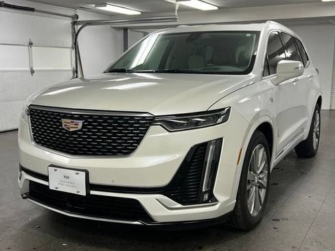 Used 2024 Cadillac XT6 Premium Luxury w/ Technology Package AWD/4WD image 1