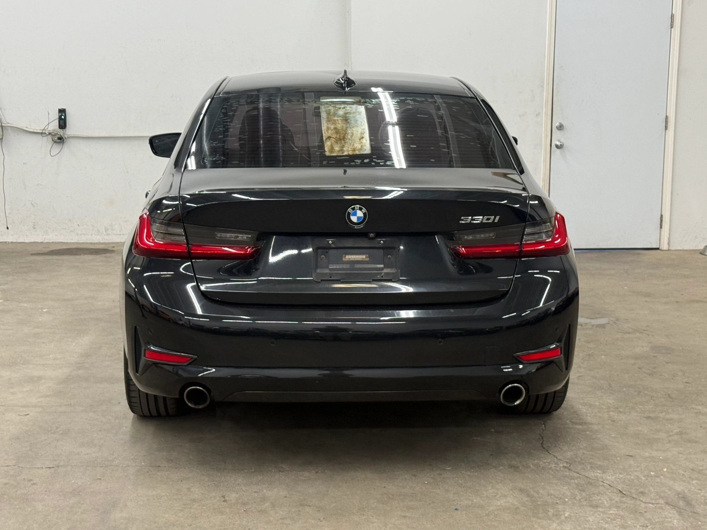 Used 2020 BMW 330i Sedan w/ Convenience Package RWD image 4